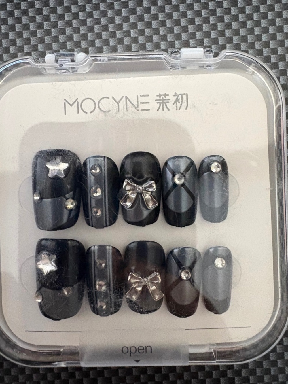 MOCYNE Black Rhinestone & Bow Press-On Nail Set